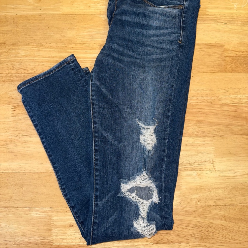 American Eagle Distressed Skinny Jeans